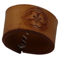 Cupola per tsuba in pelle con motivo per bokken